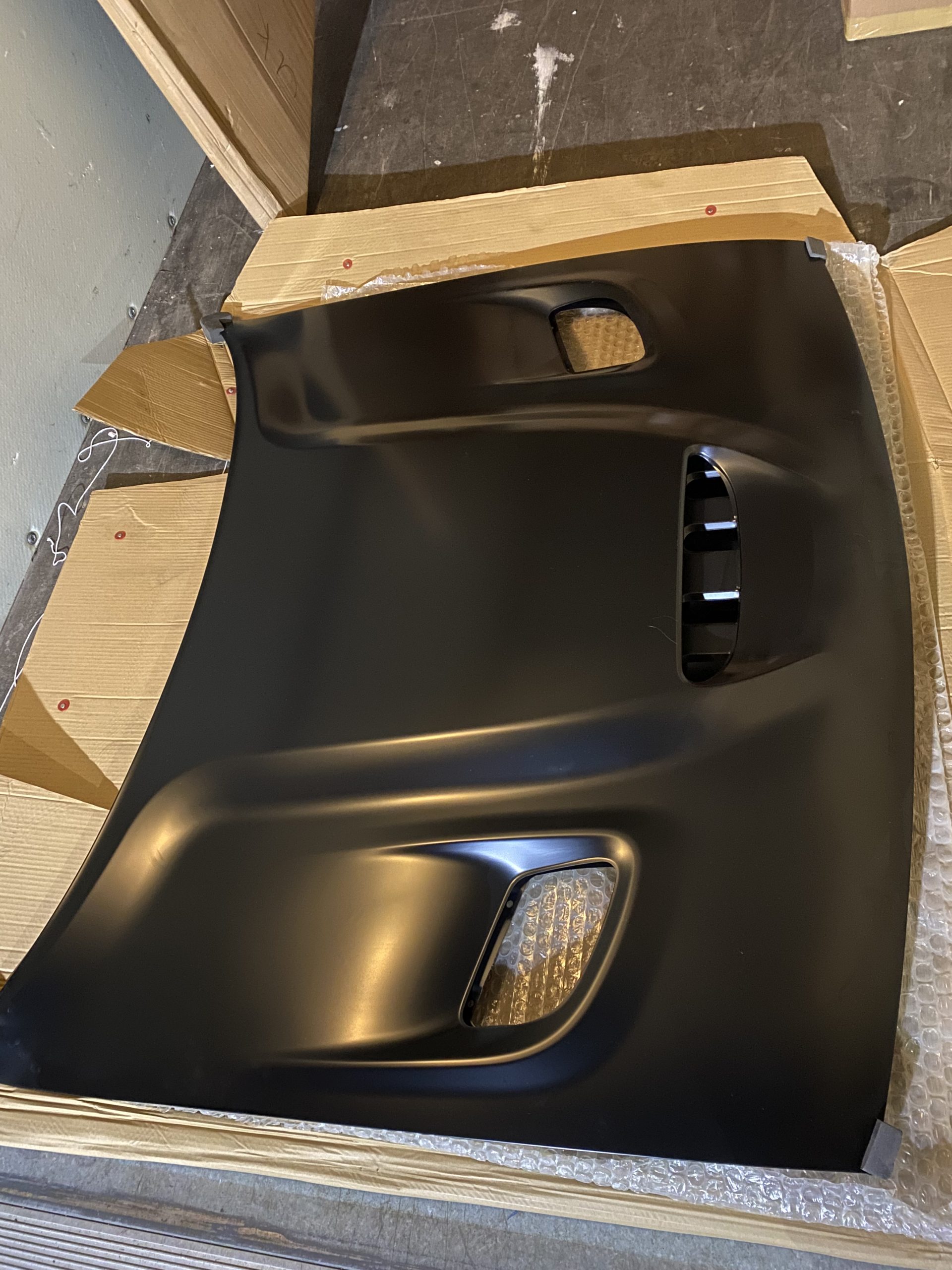 Dodge Challenger Hellcat Style Bonnet Hood